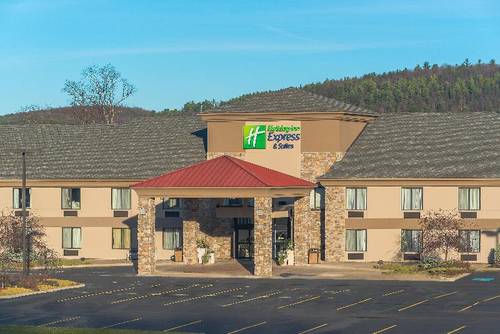 Holiday Inn Express Hotel & Suites Cooperstown