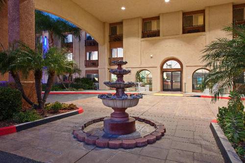 Holiday Inn Express Temecula an IHG hotel