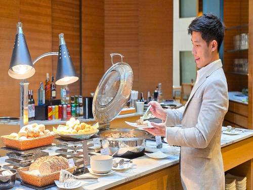 Crowne Plaza Bangkok Lumpini Park