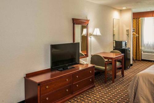 Travelodge by Wyndham Indianapolis Speedway
