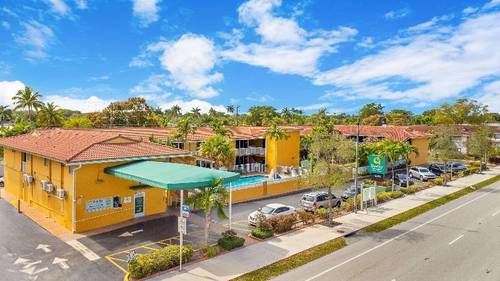 Quality Inn & Suites Airport/Cruise Port Hollywood