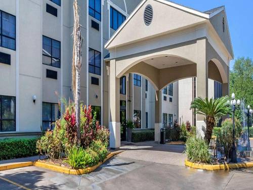 Comfort Suites - Near the Galleria