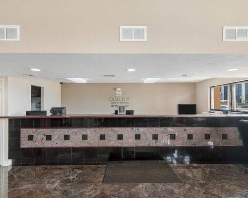 Econo Lodge Inn & Suites West - Energy Corridor