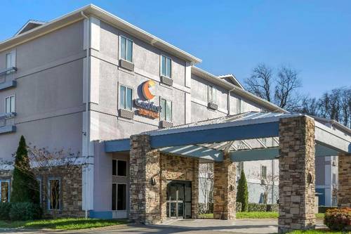 Comfort Suites Airport Nashville
