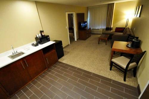 Comfort Inn & Suites Aberdeen Near APG
