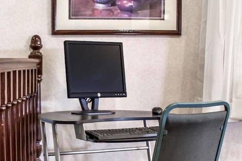 Comfort Inn & Suites (Streetsboro)