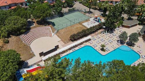 Smart Voxx Resort Hotel