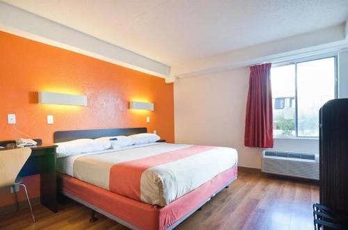 Motel 6 Washington DC SW-Springfield, VA