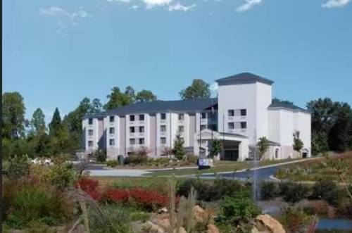 Baymont by Wyndham Mooresville