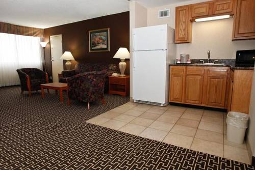 Sonesta Hotel Grand Rapids Airport