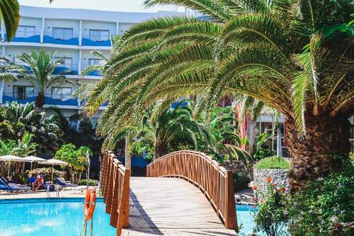 R2 Pajara Beach