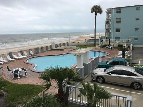 Days Inn by Wyndham Ormond Beach Mainsail Oceanfrt