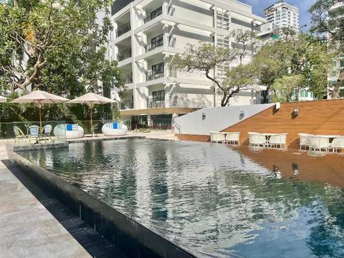 Floral Court Hotel and Residence