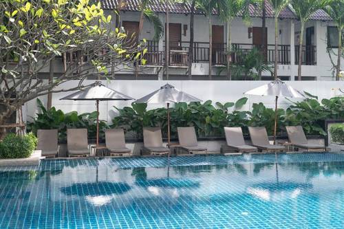 Woodlands Suites Serviced Residences