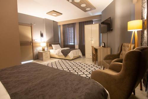Staron Hotel