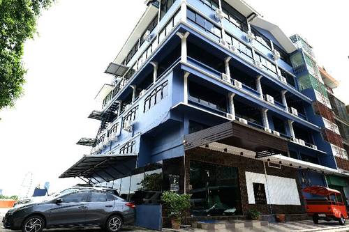 Anandpura Riverside Hotel
