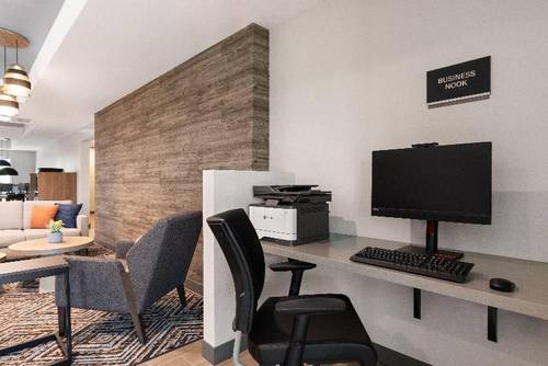 Candlewood Suites Mcpherson