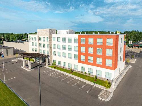 Holiday Inn Express Marinette