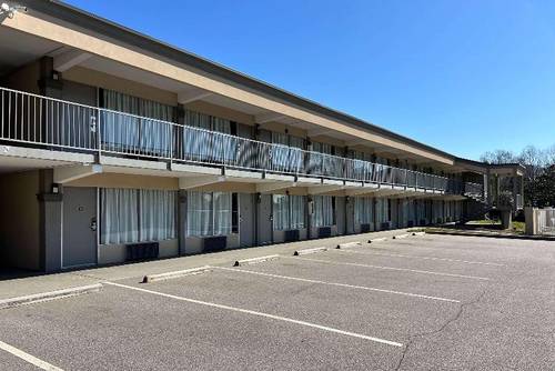 Days Inn By Wyndham Monroe Nc