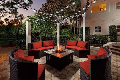 Embassy Suites by Hilton Orlando LBV Resort