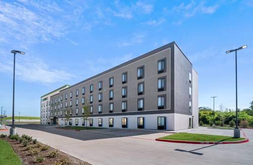 ECHO Suites Extended Stay Dallas Plano/Frisco