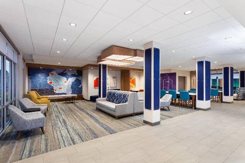 Holiday Inn Express & Suites Reedsburg Dells Area