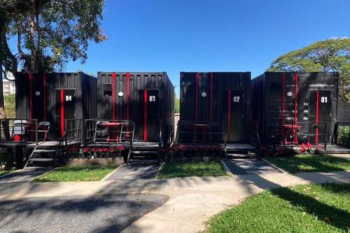 Nomads Homestay Sriracha by ZUZU