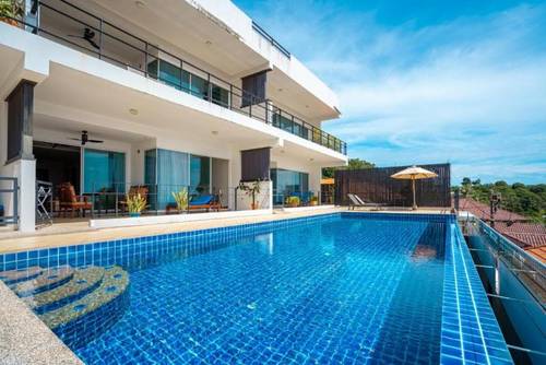 Hillside Seaview Residence