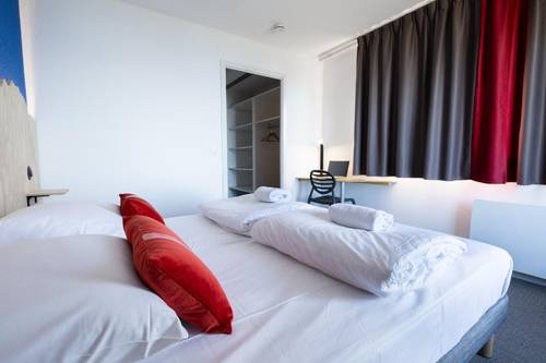 Côté Lac Hostel