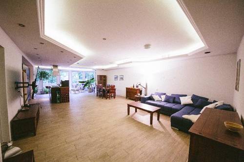Große Und Voll Ausgestattete Apartments Im Grünen