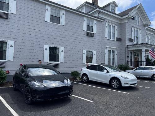 The Carriage House Inn