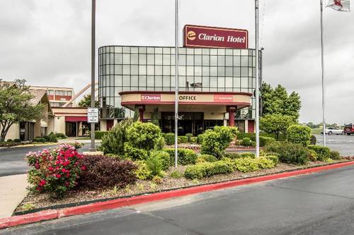 Clarion Hotel Broken Arrow Tulsa