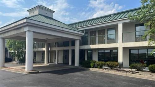 Studio 6 Suites Louisville KY Airport Expo Center