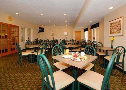 Sleep Inn & Suites Green Bay Airport