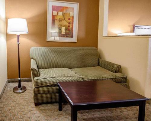 Comfort Suites East Louisville