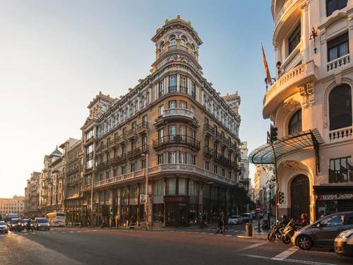 Las Letras Gran Via