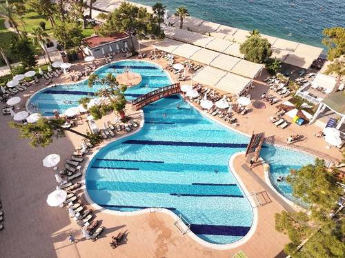 Crystal Aura Beach