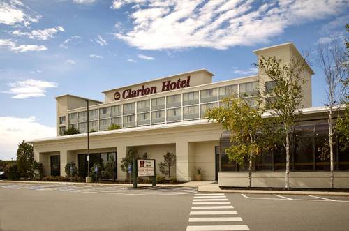 Clarion Hotel Portland Airport