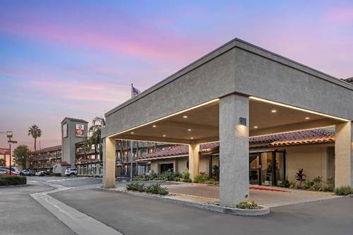 Best Western Plus Executive Inn