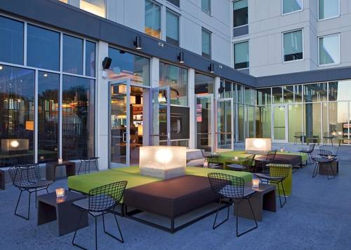 Aloft Phoenix Airport