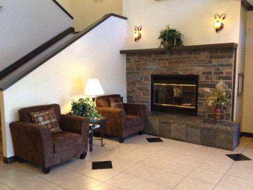 Comfort Suites Near Vancouver Mall