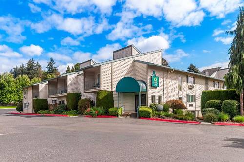 Quality Inn and Suites Hazel Dell