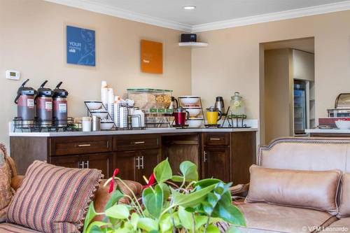 UpValley Inn & Hot Springs, an Ascend Hotel Collec