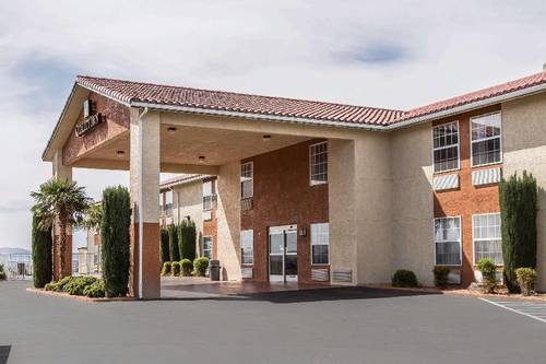 Quality inn ZIon Hurricane
