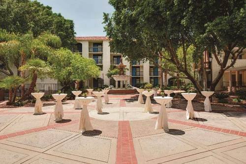 Embassy Suites by Hilton Scottsdale Resort