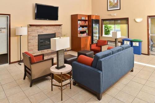 Comfort Suites