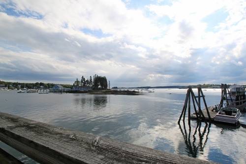 Tugboat Inn