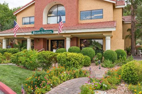 Westgate Flamingo Bay Resort