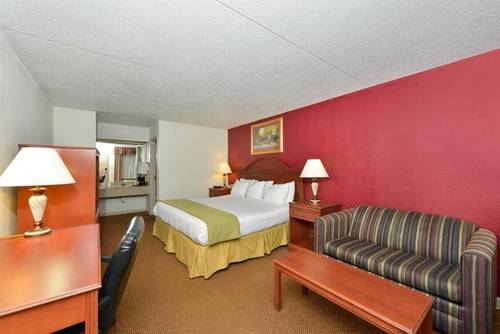 Quality Inn Knoxville