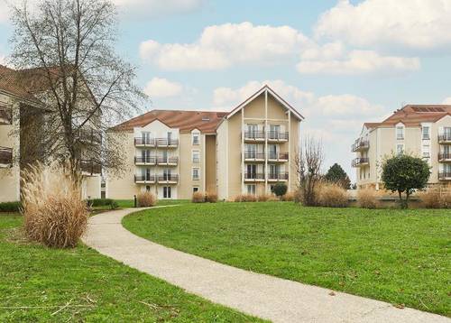 Zenitude Hotel-Residences Paris Roissy Village